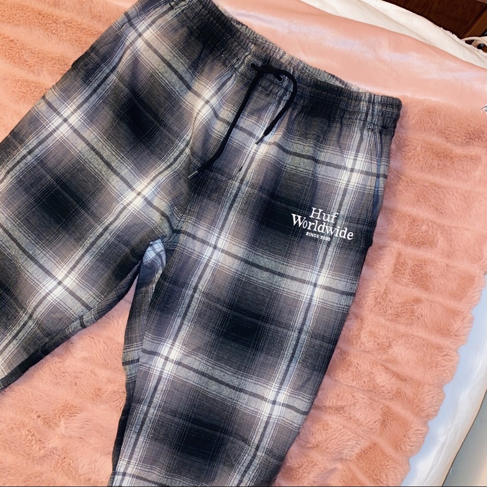 HUF worldwide John easy pants